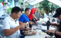 Sửa đồ gia dụng miễn phí cho người dân vùng lũ