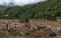 Tìm thấy thêm một thi thể nạn nhân trong vụ lũ quét tại Làng Nủ