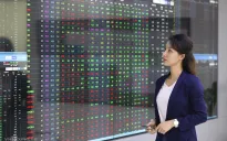 1.300 điểm vẫn là vùng kháng cự mạnh của VN-Index