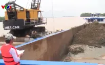 Khi người dân trực tiếp tham gia giám sát việc khai thác cát