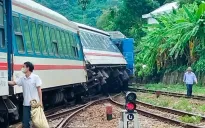 Làm rõ nguyên nhân tàu liên tục trật bánh tại Thừa Thiên - Huế