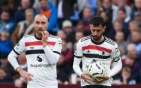 Manchester United chia điểm trên sân của Aston Villa