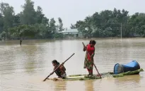 Hàng trăm nghìn người mắc kẹt do lũ lụt ở Bangladesh