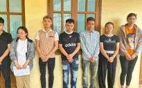 Hai vợ chồng liên thủ lập bẫy "gái xinh trên mạng" kết bạn để lừa đảo