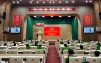 Lực lượng công an ngày đêm không quản ngại gian khổ giúp dân trong bão lũ
