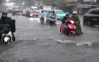 Tây Nguyên và Nam Bộ cục bộ có nơi mưa to, cảnh báo ngập úng, sạt lở đất
