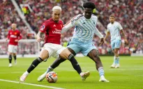 Antony bị chỉ trích dữ dội: "Hãy về lại Ajax trước khi quá muộn!"
