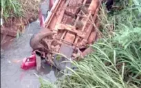 Xác định nguyên nhân, danh tính các nạn nhân trong vụ xe bán tải lao xuống mương