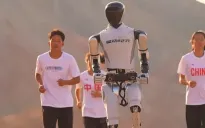 Robot hình người của Trung Quốc được chứng minh nhanh nhất thế giới
