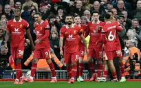 Liverpool giành chiến thắng trước Chelsea trên sân nhà
