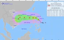 Bão Trami giật cấp 11, di chuyển hướng vào Biển Đông