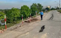 Đê Yên Nghĩa xuất hiện sụt lún, Hà Nội tạm thời cấm các phương tiện