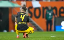 Dortmund tiếp tục không thắng trên sân khách