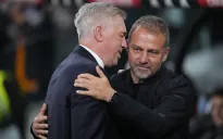 Hansi Flick "đấu khẩu" Ancelotti sau trận Barca hủy diệt Real Madrid!
