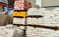 Việt Nam chi 1 tỷ USD nhập khẩu gạo - bình thường hay bất thường?