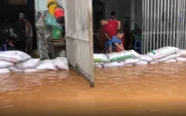 Đồng Nai: Nước lũ dâng cao, hàng trăm hộ dân bị ngập lụt