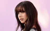 HYBE bị nghi ngờ đứng sau loạt bình luận tiêu cực về Lisa (BLACKPINK)