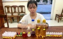 Khởi tố "nữ quái" tàng trữ, mua bán trái phép chất ma túy thu giữ 5.500 ml tinh dầu