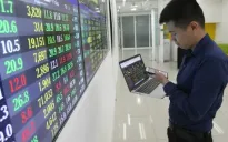 VN-Index tăng vọt