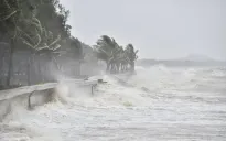 Bão số 7 di chuyển theo hướng Tây Tây Nam, tốc độ khoảng 15 km/giờ