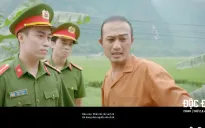 Độc đạo - Tập 31: Hồng sẽ làm gì khi bị Quân "già" lấy tính mạng của cả nhà ra ép chuyển hàng?