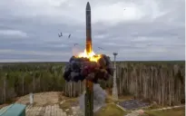 Tổng thống Putin: Nga đã phóng tên lửa đạn đạo siêu thanh mới Oreshnik
