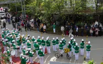 Rực rỡ thời trang hoa chào mừng Festival Hoa Đà Lạt