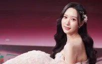 Mỹ nhân Hàn Quốc mang 8 vali trang phục đến tranh tài tại Bước nhảy hoàn vũ