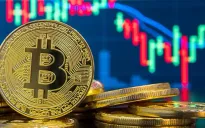 Đồng Bitcoin chững lại gần mốc 100.000 USD