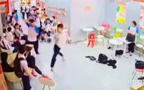 Công an vào cuộc vụ nhóm học sinh cầm gậy bóng chày đánh người