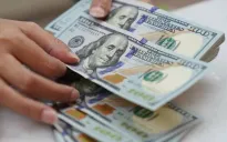 Giá USD tiếp tục giảm mạnh