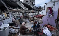 Quân đội Israel ném bom vào nhà dân, tấn công ở miền Bắc Gaza, 25 người tử vong