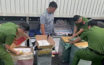 Đà Nẵng: Phát hiện xe tải vận chuyển 7.000 bao thuốc lá lậu