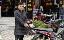 Thanh niên vừa ra tù dùng bình xịt hơi cay cướp điện thoại