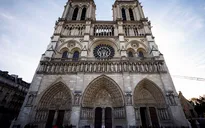 Nhà thờ Đức Bà Paris mở cửa trở lại - Sự hồi sinh kỳ diệu từ đống tro tàn