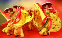 Người lưu giữ sắc màu sân khấu