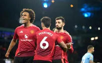 Man Utd ngược dòng đánh bại Man City