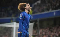 Chelsea áp sát ngôi đầu Ngoại hạng Anh, Tottenham tìm lại niềm vui