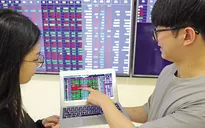 Thị trường chứng khoán đi ngang, khối ngoại tăng bán ròng