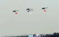 Triển lãm Quốc phòng quốc tế Việt Nam 2024: Mãn nhãn màn biểu diễn máy bay chào mừng