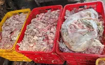 Đồng Nai: Phát hiện 1,3 tấn mỡ bò, mỡ heo bốc mùi hôi, không rõ nguồn gốc