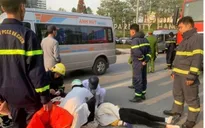Cảnh sát PCCC&CNCH giúp người dân bị tai nạn giao thông qua cơn nguy kịch