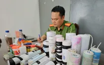 Đắk Lắk: Hàng trăm học sinh giao nộp hơn 600 quả pháo tự chế
