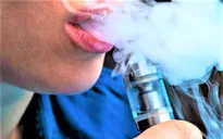 Đề xuất bổ sung xử phạt người hút thuốc lá điện tử từ 1 - 2 triệu đồng