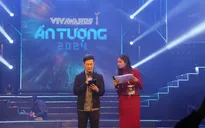 MC Anh Tuấn - H'Hen Niê tung hứng ăn ý trên sân khấu Chào năm mới 2025