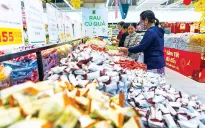 Hàng bình ổn “bung sức” phục vụ Tết