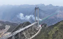 Hoàn thành xây dựng cây cầu cao nhất thế giới, gấp đôi chiều cao Tháp Eiffel