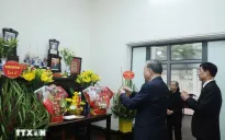 Tổng Bí thư Tô Lâm thắp hương tưởng niệm Tổng Bí thư Nguyễn Phú Trọng