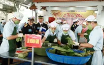 Sôi nổi Hội thi gói bánh chưng xanh ở Vùng 3 Hải quân