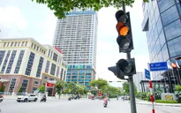 Bộ Công an: Vượt đèn đỏ để nhường đường cho xe cấp cứu sẽ không bị xử phạt